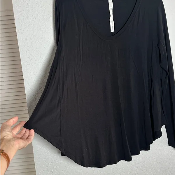 Lululemon Nulu Relaxed Fit Yoga Long Sleeve Top Loungewear Travel Comfy Slouchy - Image 3