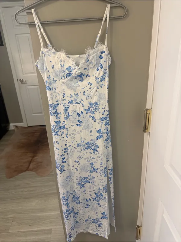 $55 NWOT Amazon Floral Spaghetti Strap Cami Dress Eyelash Lace midi slit dress S - Image 6