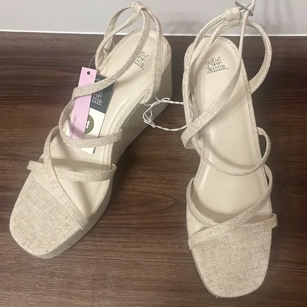 Wild Fable Ronnie Strappy Platform Wedge Heel Memory Foam Insole New size 11 - Image 3