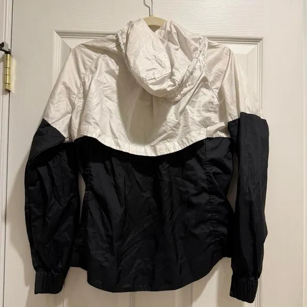 Nike Women's Black and White Jacket - Image 2
