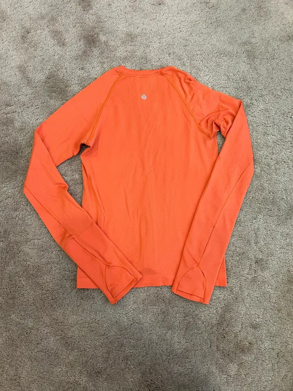 Lululemon Orange Swiftly Tech Long Sleeve Race Length Size 4 - Image 2