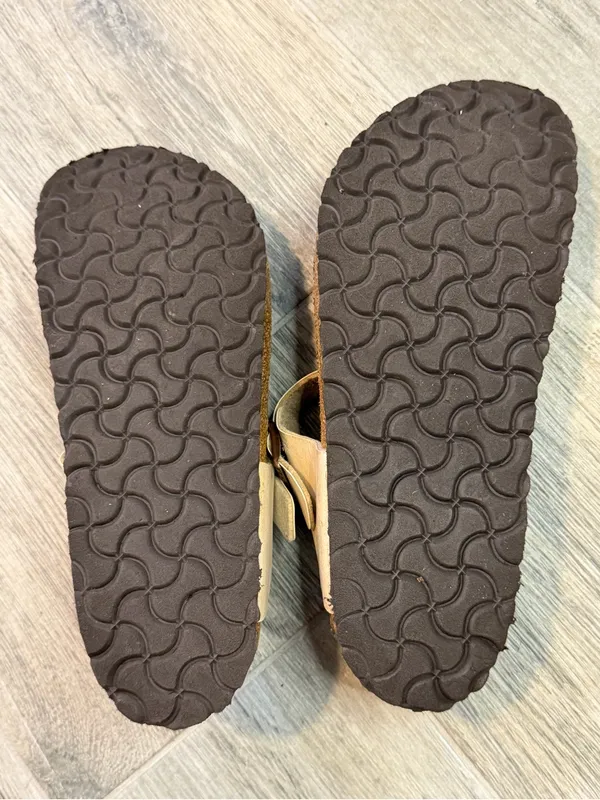 Birkenstock Women's Gizeh Light Gold Cork Sandals Size 40 US 9.5 Casual Summer - Image 6