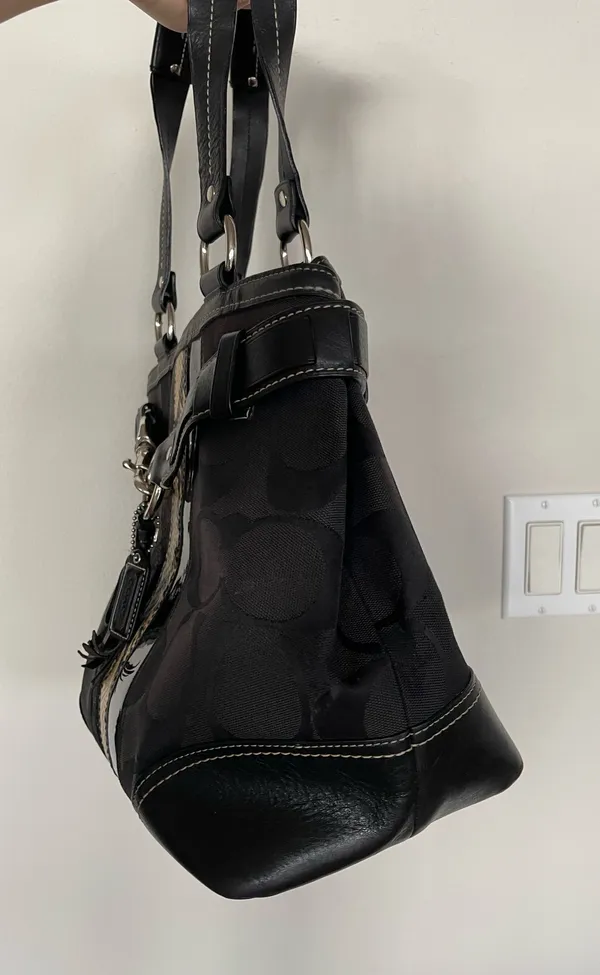 Vintage COACH HAMPTONS BLACK SIGNATURE C PYTHON STRIPE TOTE Big Logo - Image 5