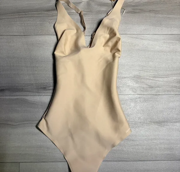 Skims body unlined plunge thong bodysuit - Image 3