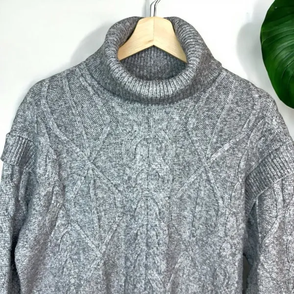 Elie Tahari Chunky Cable Knit Turtleneck Ski Sweater - Image 6