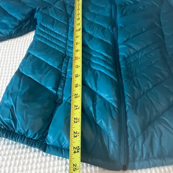 Coat size small turquoise down with attached hood Blue - Image 5