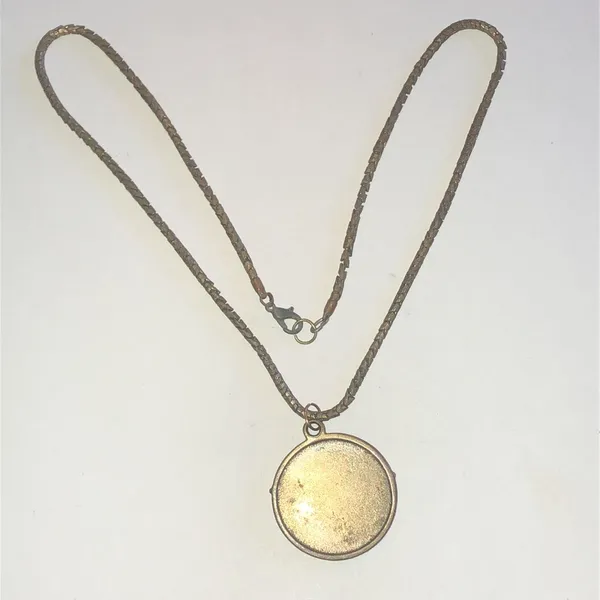 Vintage Jaguar Aged Bronze Tone Pendant Necklace - Image 7