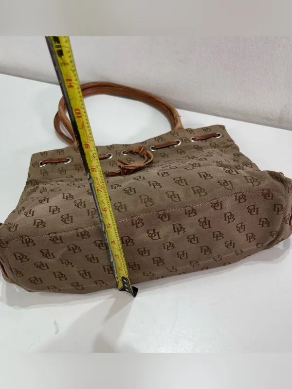 Y2K Dooney & Bourke Tote Bag Brown Monogram Canvas Leather Tassel Academia - Image 4