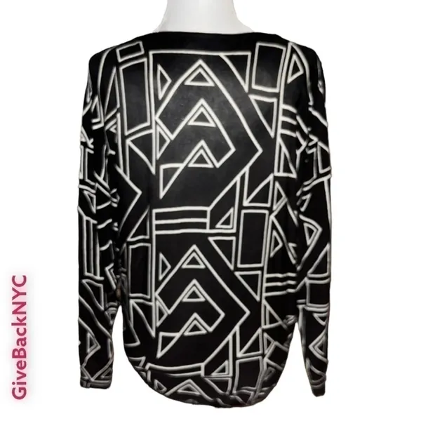 Ralph Lauren Boatneck Top Black & White Geometrical Design Size M - Image 2
