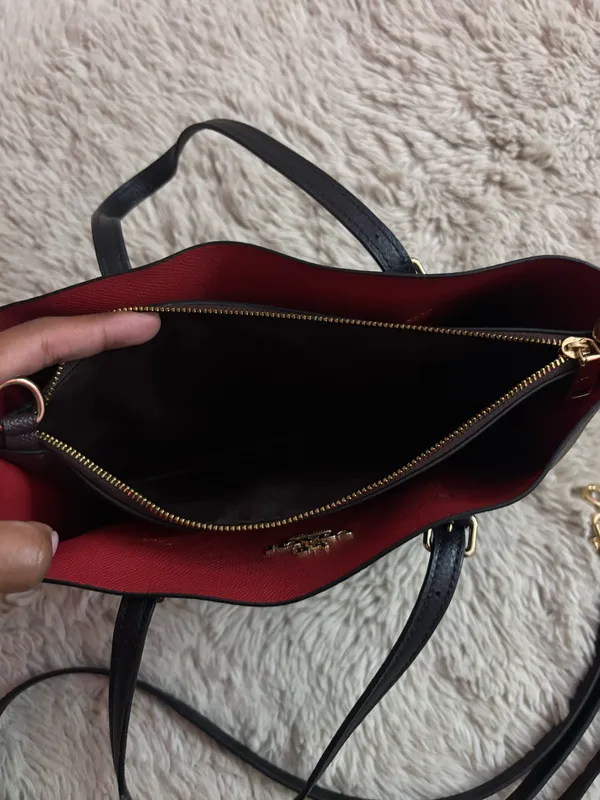 Coach Bag Leather With Red Inside - Image 2