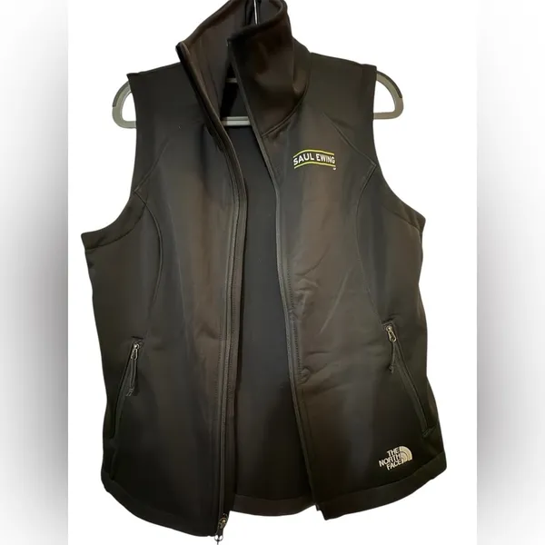 The North Face Women's Black Vest personalized‎ - Image 3