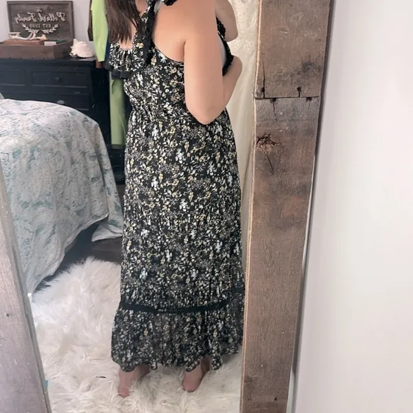 Free the Roses Black and White Floral Maxi Dress size small - Image 8