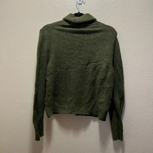 A New Day Olive Green Chunky Knit Turtlneck Sweater Size Medium - Image 4