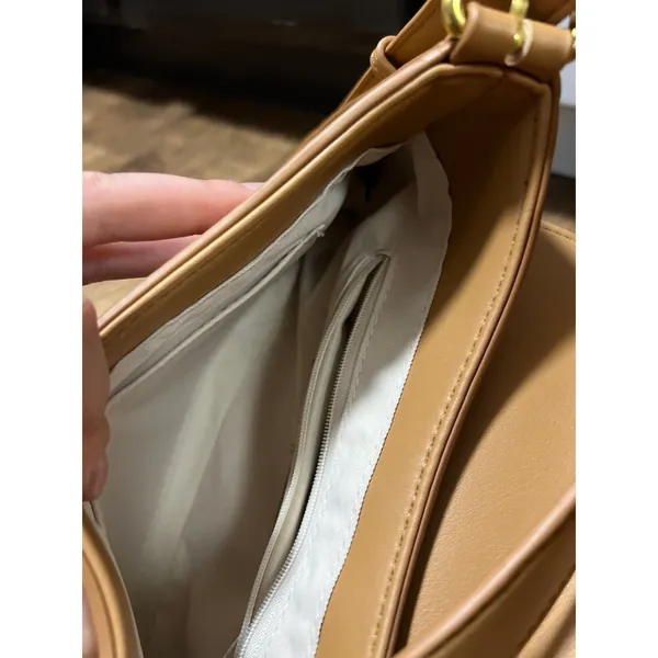 ANTIK KRAFT Vegan leather tan saddle bag - Image 6