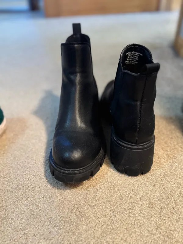Steve Madden Leather Chelsea Boots - Image 5