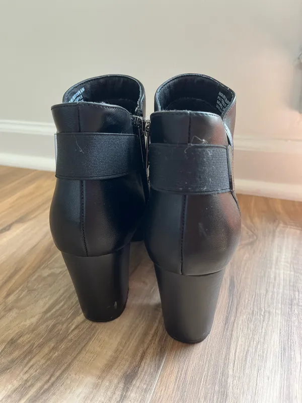 Anne Klein Black Ankle Boots - Image 3