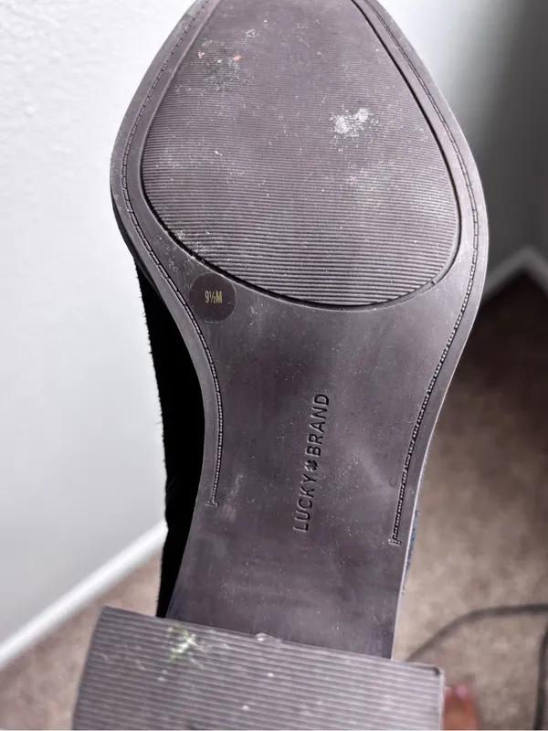 Lucky Brand Black Suede Ankle Booties with Block Heel - Image 3