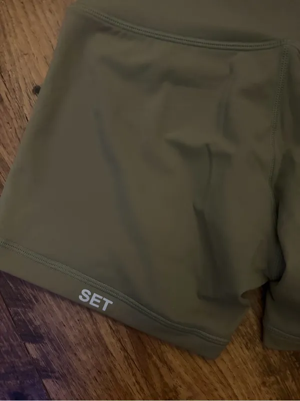 Set active x Parke biker shorts - Image 3