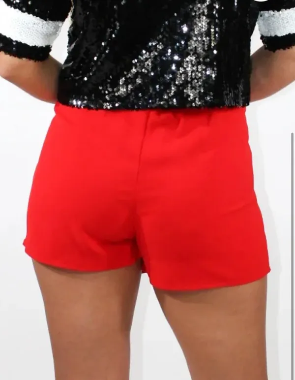 RED SKORT Size M - Image 2