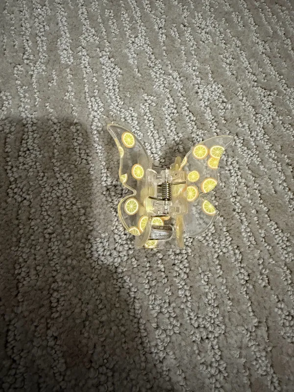 Set of 5 Assorted Hair Claw Clips Including Butterfly and Tortoiseshell Styles - Image 2