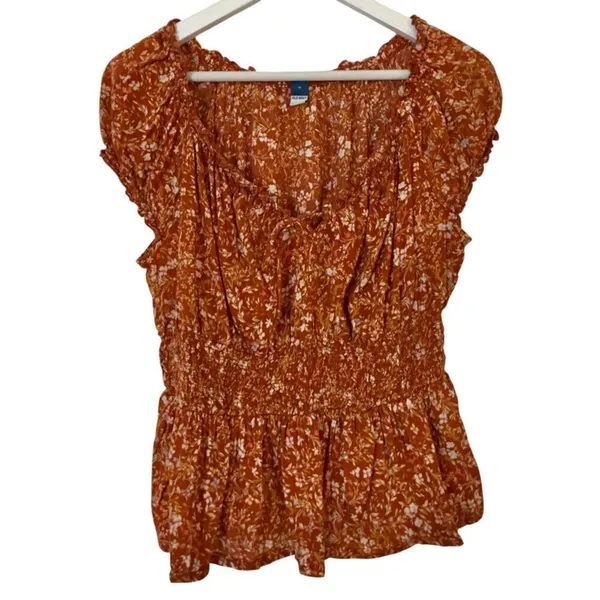 Old Navy orange floral puff sleeve smocked top size M - Image 3