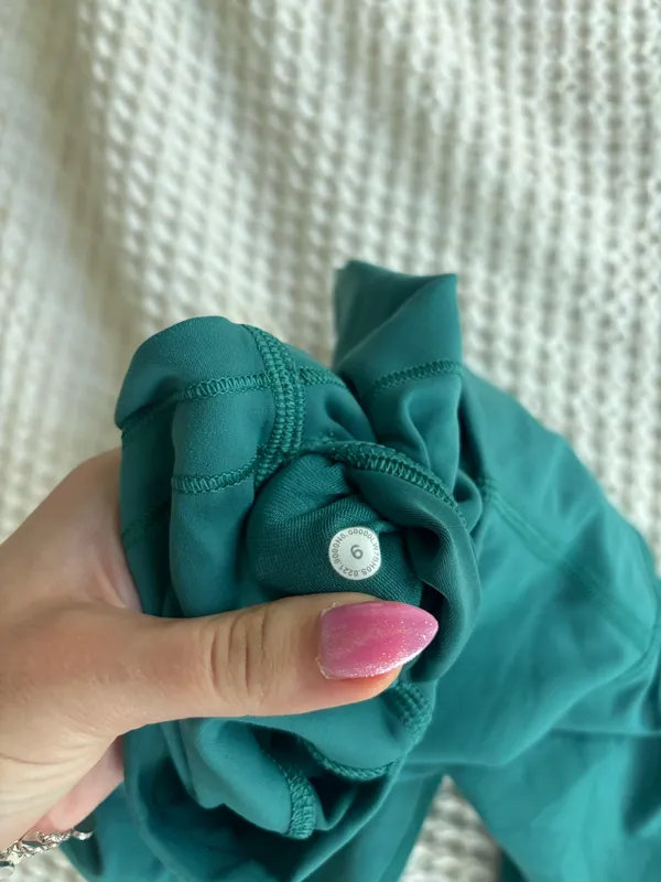 Lululemon Athletica Wunder Train High-Rise Shorts Kelly Green size 6 - Image 6
