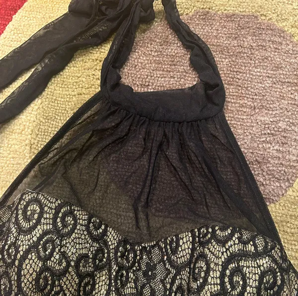 NWT Janice Black Gold Metallic Y2K Style Halter Top Padded Size Medium - Image 3