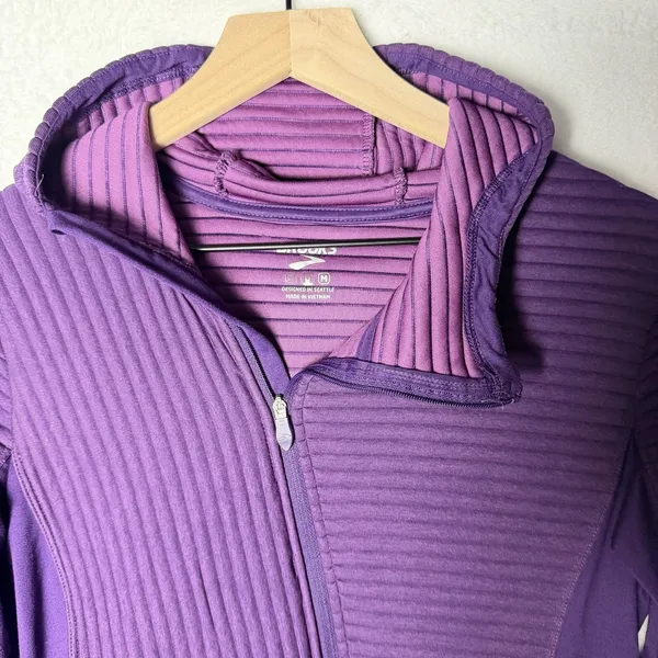 Brooks Running Fly By Zip-Up Hoodie Jacket Purple size M - Image 3