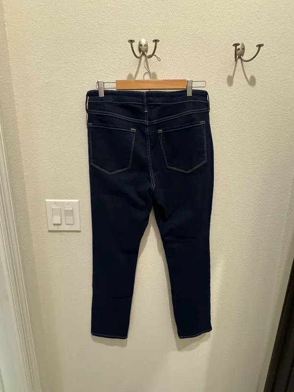 Old Navy Women's Navy High Rise Wow Straight Jeans - Image 4
