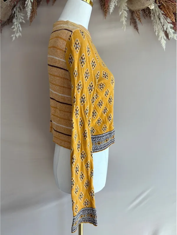 Free People Women's XS Yellow Patterned Long Sleeve Knit Sweater - Image 4