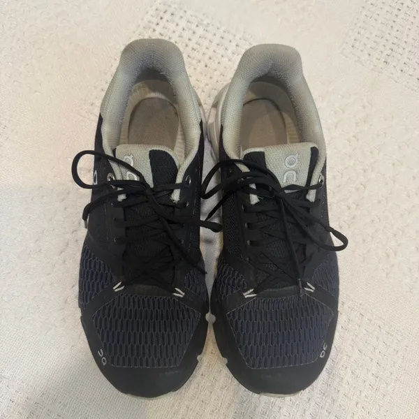 On Cloudflyer 9.5 Helion Cloudtec Swiss Engineering running shoes 3262 Black - Image 5