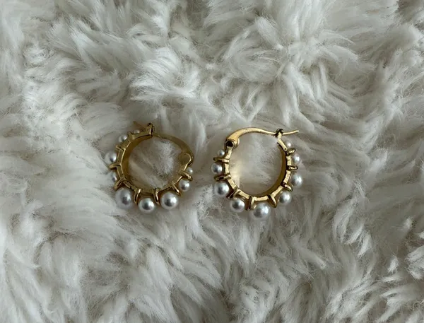Gold hoops Earrings - Image 2