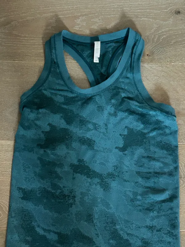 Teal Athleta Tank Momentum Camo - Image 2