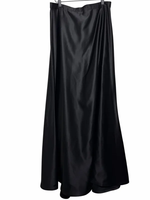 TADASHI SHOJI Black Satin Maxi Skirt - Image 3