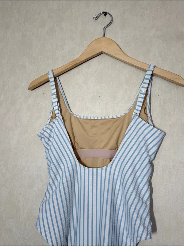 Old Navy Women’s Square Neck Striped Seersucker One Piece Swimsuit S - Image 7