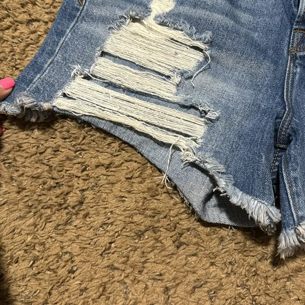 Good American jean shorts - Image 3