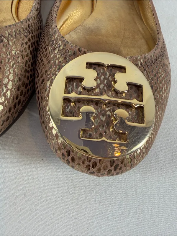 Tory Burch Snake Embossed Large Metal Logo Ballet Flat in Light Brown Gold 8.5 - Image 3