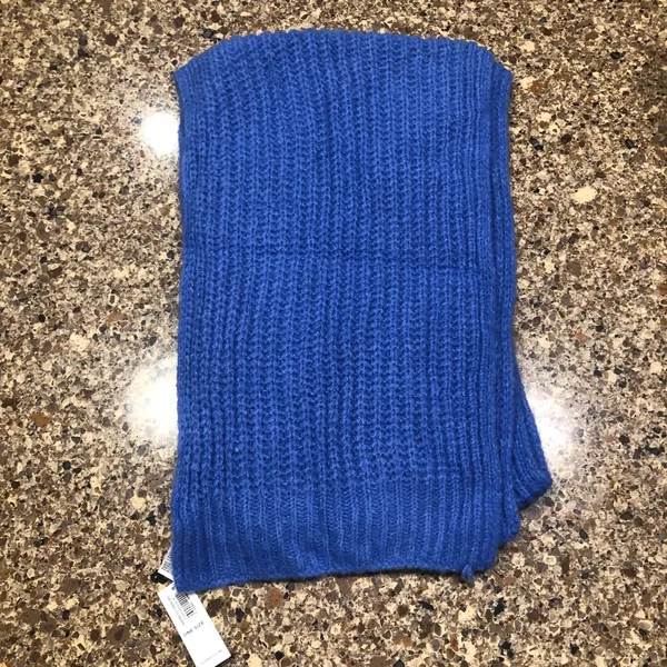 NWT Old Navy scarf 🧣 - Image 2