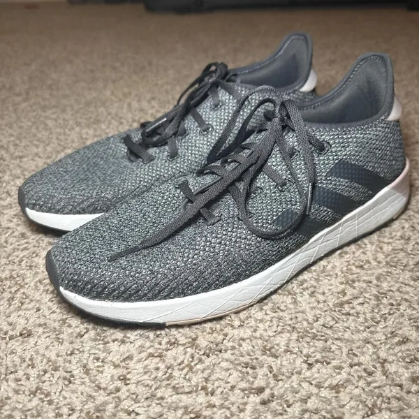 Adidas Women's Black Gray Questar X BYD Running Shoe Size 11‎ - Image 3