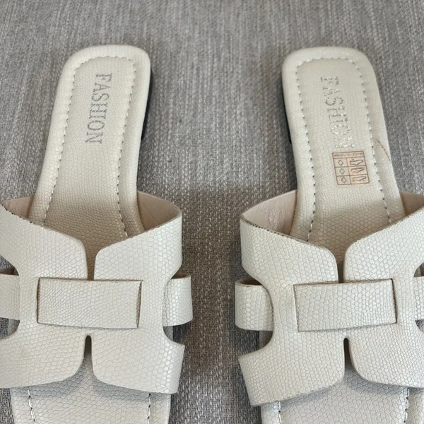 Faux Snakeskin Pattern Sandals Slip On Flats Ivory Women’s Size EU 37 6.5 US - Image 5