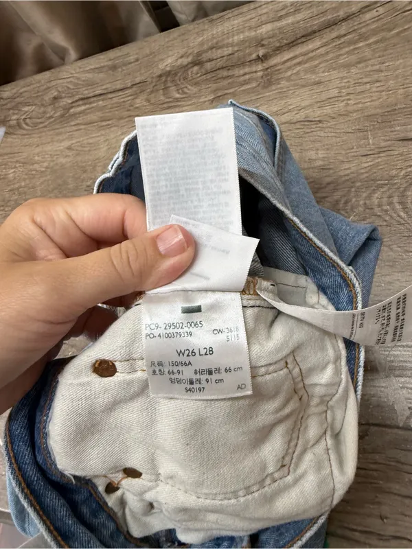 Levi’s 501 s premium denim jeans‎ size 26 - Image 4
