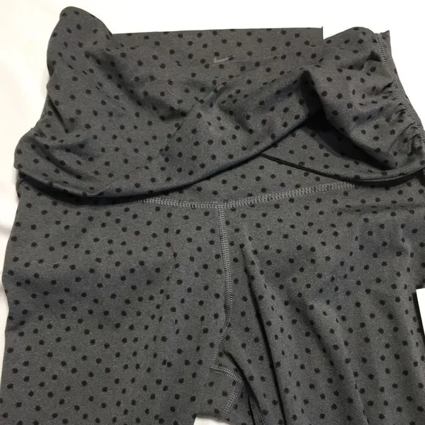 Nike • Yoga Polka Dot Black and Grey High Waisted Size Small - Image 8