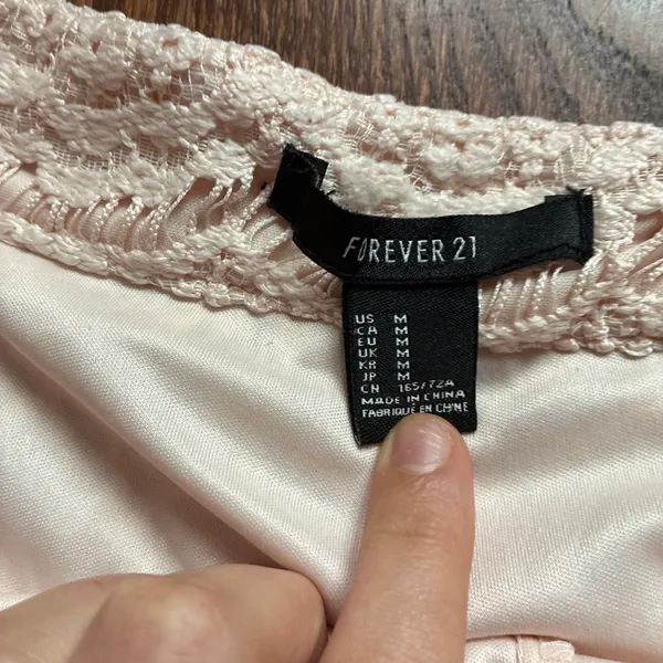 Pink Skirt Forever 21 with cute design - Image 4