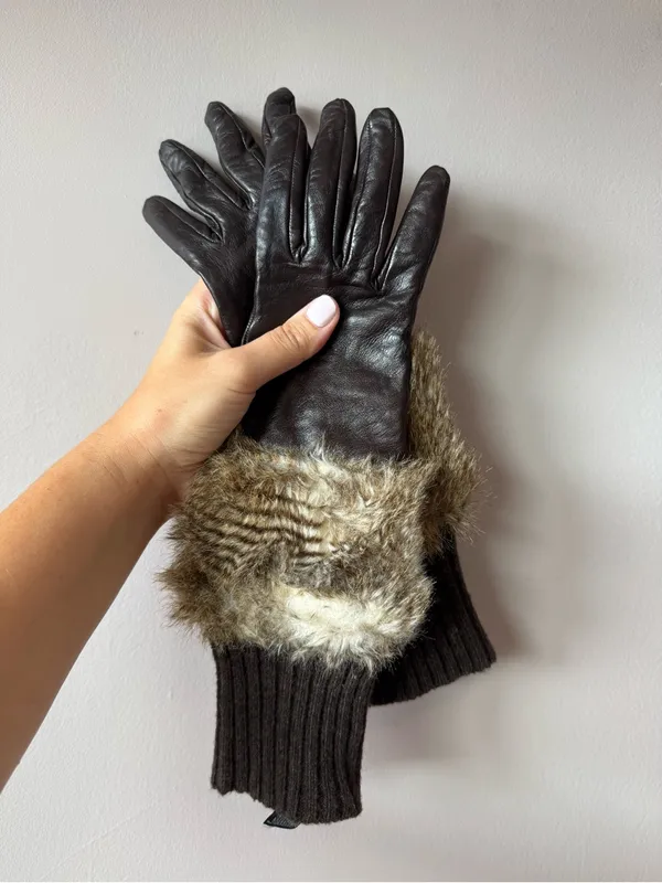 Club Monaco Women’s Chocolate Brown Leather Wool Cashmere Gloves Size Small - Image 2