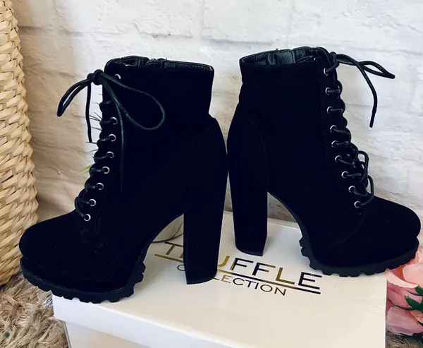 Faux Suede Boots Black Size 6.5 - Image 7