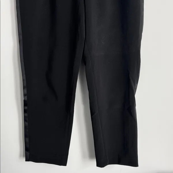 H&M Women's Classic Black Trousers Size 6 - Image 3