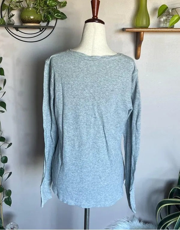 LL Bean Gray Button Up Long Sleeved Shirt Undershirt Athletic Comfy Shirt - Image 2