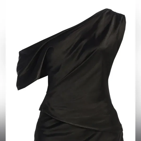 🖤 JLUXLABEL “Rosi” Asymmetrical Top - Image 2