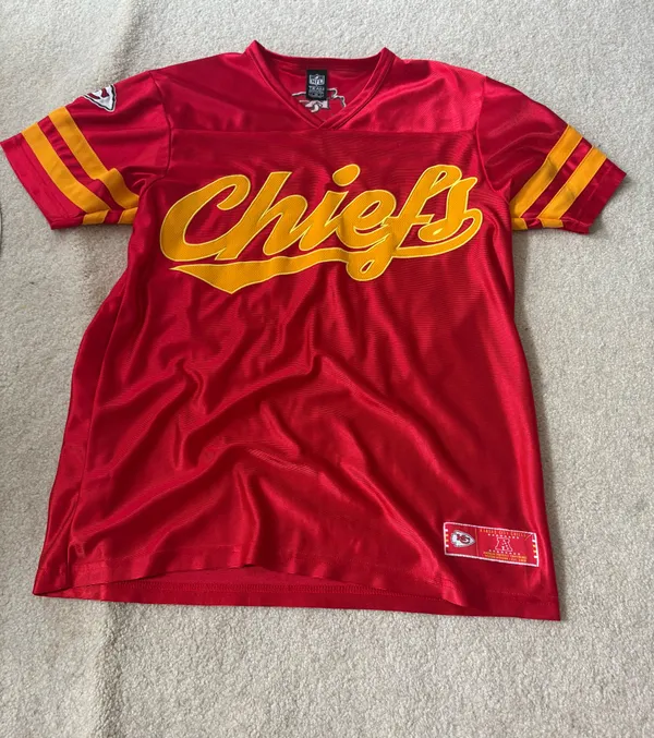 FashioNova Chiefs Jersey - Image 3