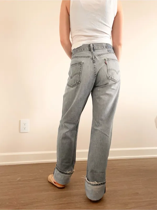Levi's Relaxed Jeans in Washed Light Blue - Image 5